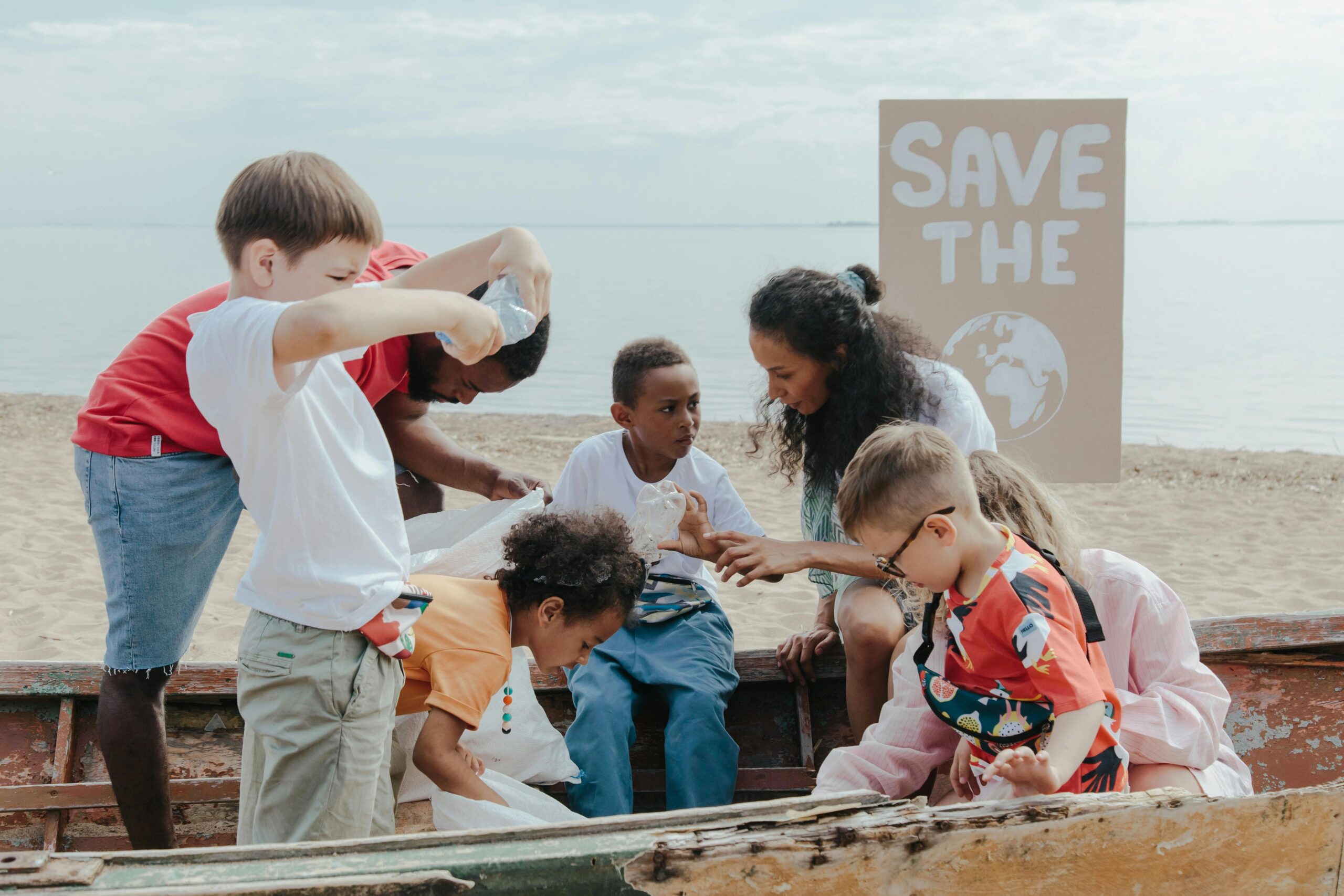 environmental-conservation-with-aware-waste-management